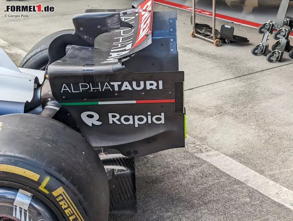 ... findet sich auch bei AlphaTauri, wenngleich die Kante nicht bis ganz nach hinten an der Endplatte durchgeführt wird. Auch ... Foto zur News: ... findet sich auch bei AlphaTauri, wenngleich die Kante nicht bis ganz nach hinten an der Endplatte durchgeführt wird. Auch ...
