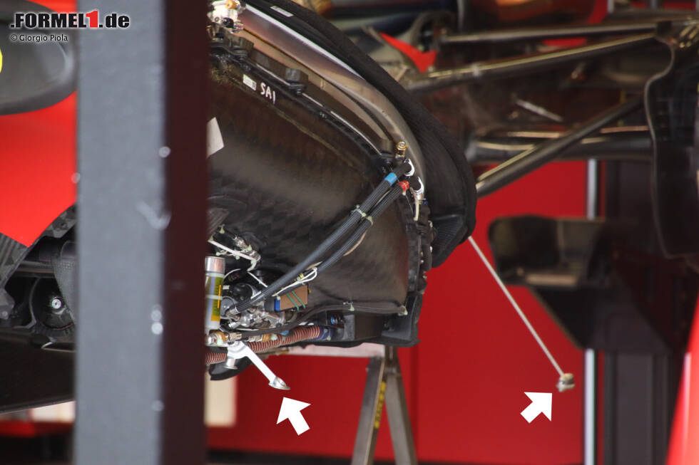 Foto zur News: Ferrari SF-23: Unterboden-Haltestreben