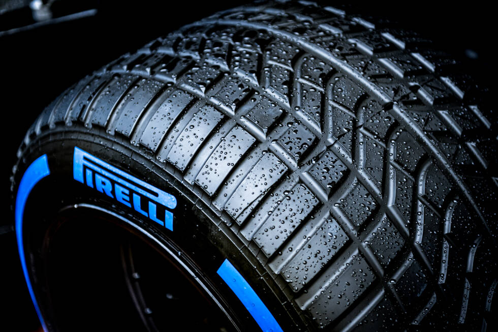 Foto zur News: Pirelli-Regenreifen