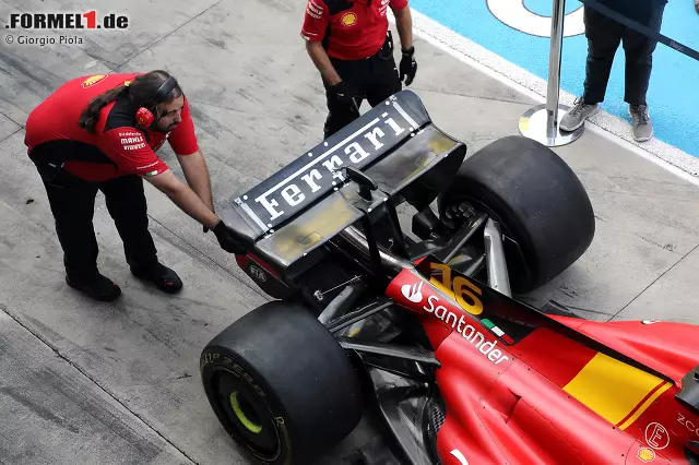 Foto zur News: Alonso: Ferrari und Williams kämpfen um Podium hinter Red Bull