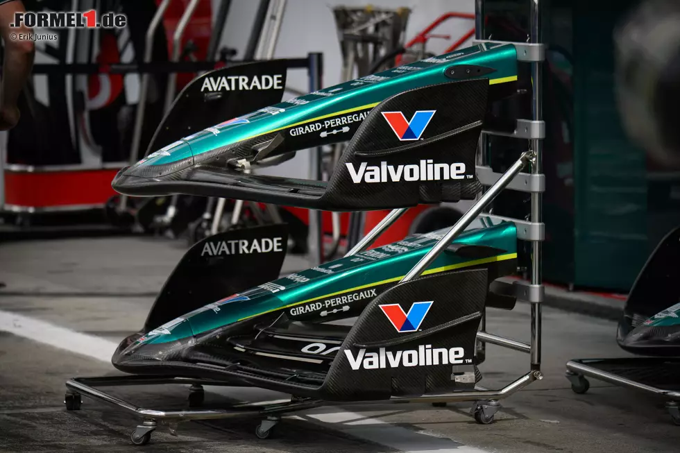 Foto zur News: Aston Martin AMR23: Frontflügel