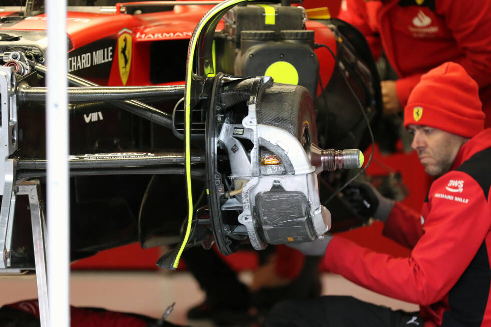 Foto zur News: Ferrari SF-23: Vorderrad-Bremse