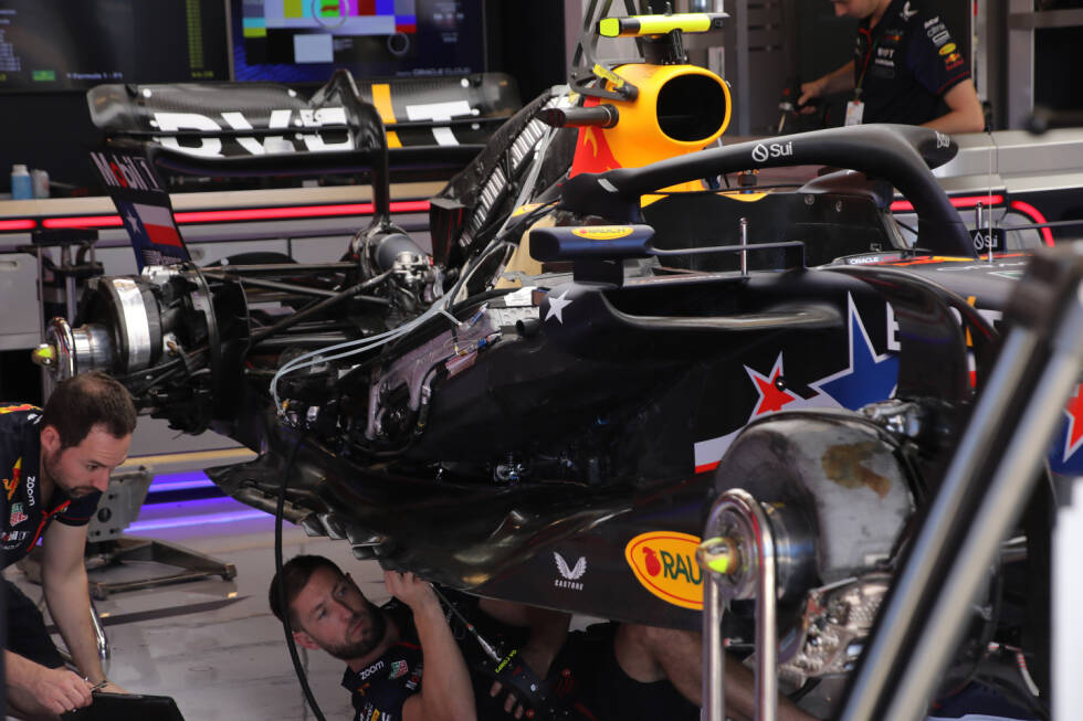 Foto zur News: Red Bull RB19: Antriebsinstallation und Kühler