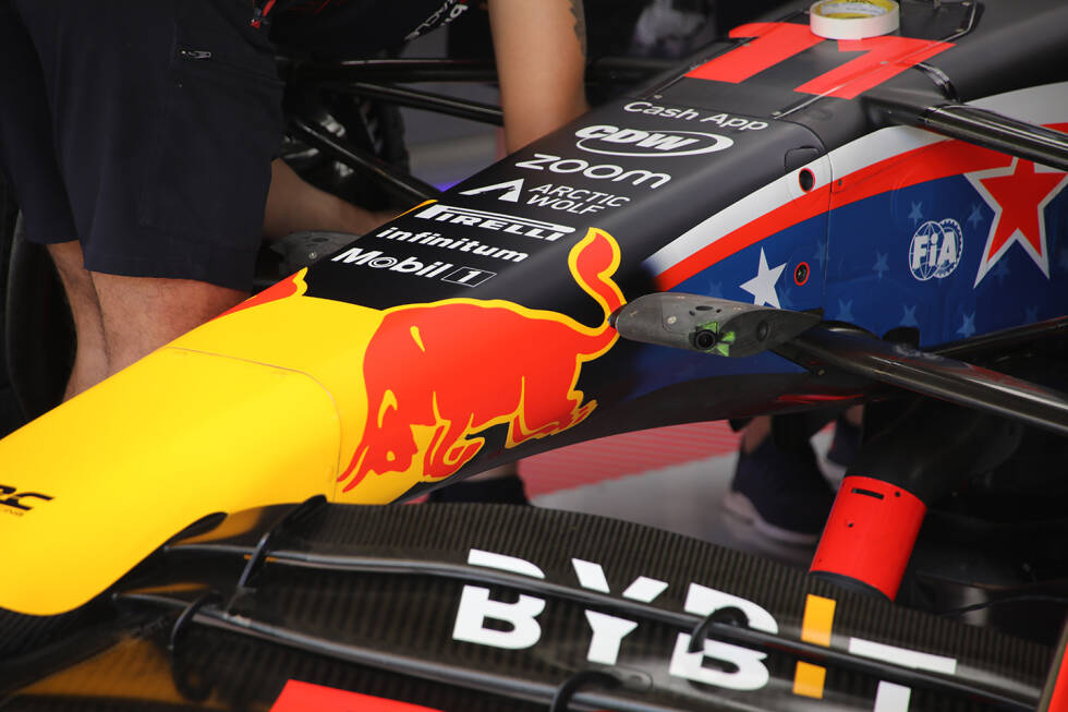 Foto zur News: Red Bull RB19: Kamera an der Frontpartie