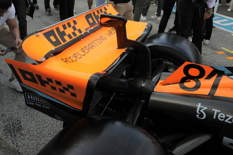 Foto zur News: McLaren MCL60: Heckflügel
