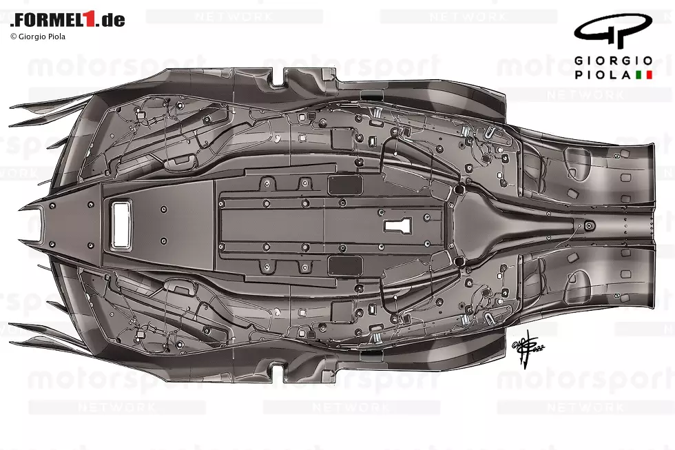 Ein Überblick über den Unterboden des RB18, wenn er nicht am Auto befestigt ist. Man kann sehen, dass der Boden an der hinteren Kante eine ähnliche Z-förmige Aussparung aufweist, wie wir sie im Jahr 2021 gesehen haben. Foto zur News: Ein Überblick über den Unterboden des RB18, wenn er nicht am Auto befestigt ist. Man kann sehen, dass der Boden an der hinteren Kante eine ähnliche Z-förmige Aussparung aufweist, wie wir sie im Jahr 2021 gesehen haben.