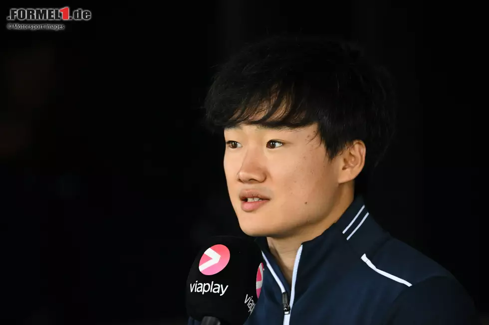 Foto zur News: Yuki Tsunoda (Japan) hat bei AlphaTauri die Zusage für die Saison 2024 gekriegt. Was danach kommt, ist offen, weil der Red-Bull-Konzern die AlphaTauri-Fahrer nur jahresweise bestätigt.