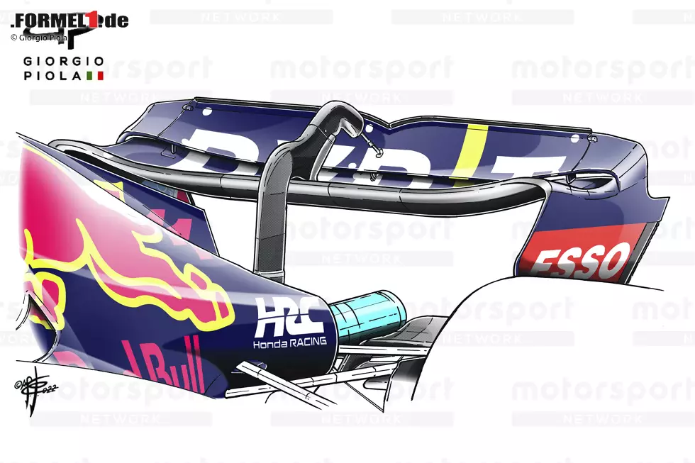 Red Bull war im Vergleich zu einigen Konkurrenten relativ untätig, was die Entwicklung des Heckflügels angeht. Man verfügte über eine kleine Auswahl an Heckflügeln für die unterschiedlichen Anforderungen der verschiedenen Rennstrecken und Bedingungen im Kalender. Foto zur News: Red Bull war im Vergleich zu einigen Konkurrenten relativ untätig, was die Entwicklung des Heckflügels angeht. Man verfügte über eine kleine Auswahl an Heckflügeln für die unterschiedlichen Anforderungen der verschiedenen Rennstrecken und Bedingungen im Kalender.