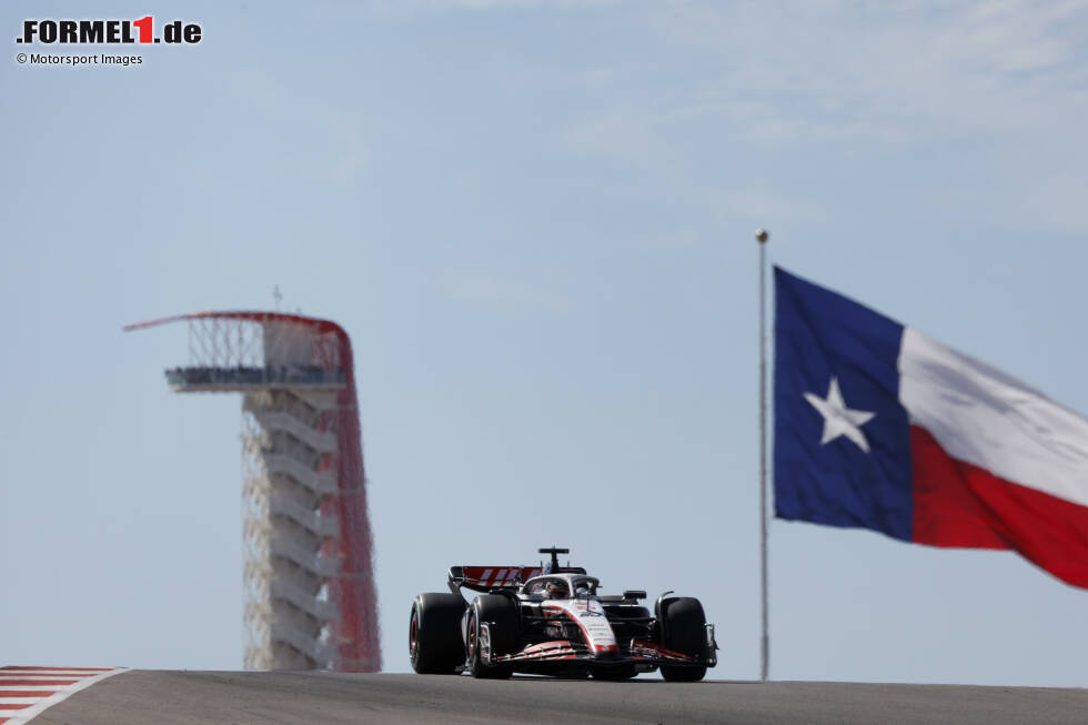 Kevin Magnussen (5): Satz mit X für den Dänen in den USA. Magnussen war der langsamere Haas-Fahrer und hatte ganz schwachen Speed. Das können wir nicht mehr mit "ausreichend" bewerten, da müssen wir zur Fünf greifen. Kevin Magnussen (5): Satz mit X für den Dänen in den USA. Magnussen war der langsamere Haas-Fahrer und hatte ganz schwachen Speed. Das können wir nicht mehr mit "ausreichend" bewerten, da müssen wir zur Fünf greifen.