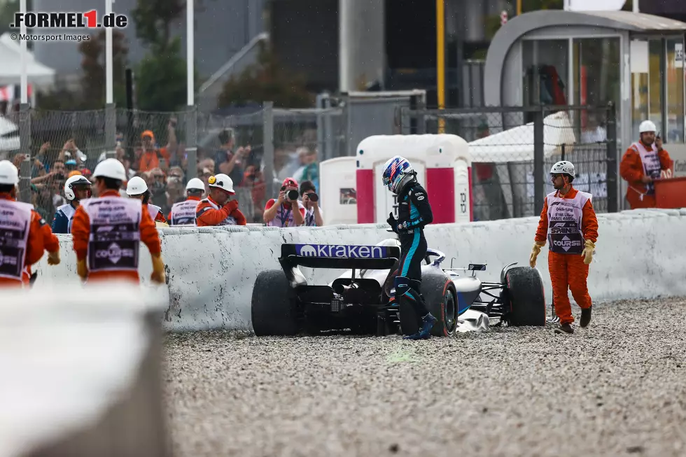 Foto zur News: Logan Sargeant (5): Der Williams war an diesem Wochenende schlecht. Das entschuldigt aber nicht seinen Abflug in FT3 und das Qualifying, in dem er mehr als sechs Zehntel langsamer als der Vorletzte war. Es bleibt dabei: Der Rookie macht zu viele Fehler - und ist dabei meistens auch noch zu langsam.