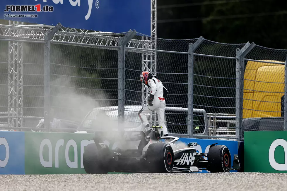 Nico Hülkenberg (2): Einigkeit dagegen beim Deutschen. Den Teamkollegen am ganzen Wochenende im Griff gehabt und im Sprint gepunktet, sodass man sogar über eine 1 nachdenken könnte. Letztendlich wissen wir aber nicht, wie sein Rennen nach dem unverschuldeten Ausfall weitergegangen wäre. Foto zur News: Nico Hülkenberg (2): Einigkeit dagegen beim Deutschen. Den Teamkollegen am ganzen Wochenende im Griff gehabt und im Sprint gepunktet, sodass man sogar über eine 1 nachdenken könnte. Letztendlich wissen wir aber nicht, wie sein Rennen nach dem unverschuldeten Ausfall weitergegangen wäre.