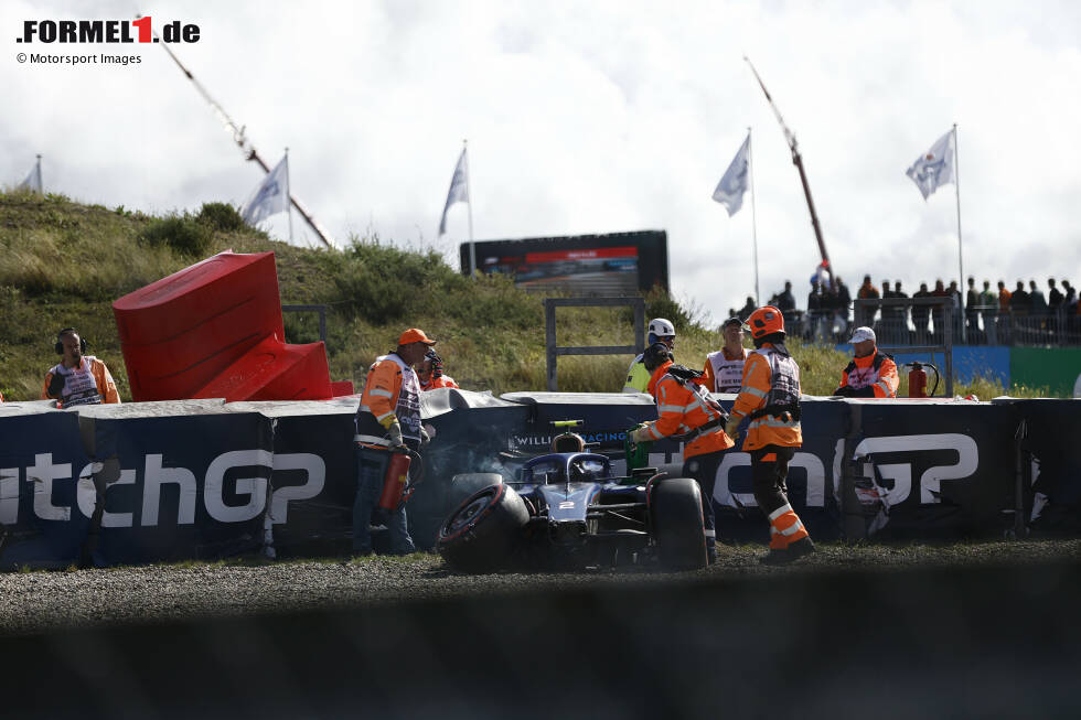Logan Sargeant (5): Für uns (wieder einmal) der schlechteste Fahrer an diesem Wochenende. Schaffte es zwar erstmals in Q3, war aber trotzdem wieder deutlich langsamer als der Teamkollege. Dazu in Q3 und im Rennen gecrasht. Ein Redakteur hätte sogar zur 6 gegriffen. Logan Sargeant (5): Für uns (wieder einmal) der schlechteste Fahrer an diesem Wochenende. Schaffte es zwar erstmals in Q3, war aber trotzdem wieder deutlich langsamer als der Teamkollege. Dazu in Q3 und im Rennen gecrasht. Ein Redakteur hätte sogar zur 6 gegriffen.
