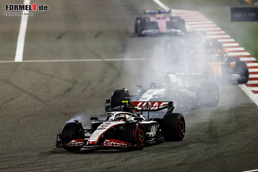 Nico Hülkenberg (4): Setzte mit Q3 am Samstag ein Highlight. Sein Rennen war dann allerdings nach wenigen Kurven bereits gelaufen, weil er sich den Frontflügel kaputt fuhr. Die Mehrheit der Redaktion sieht die Schuld dafür bei ihm, daher reicht es nicht mehr zur 3. Auch wegen mehreren Verstößen gegen die Tracklimits. Foto zur News: Nico Hülkenberg (4): Setzte mit Q3 am Samstag ein Highlight. Sein Rennen war dann allerdings nach wenigen Kurven bereits gelaufen, weil er sich den Frontflügel kaputt fuhr. Die Mehrheit der Redaktion sieht die Schuld dafür bei ihm, daher reicht es nicht mehr zur 3. Auch wegen mehreren Verstößen gegen die Tracklimits.