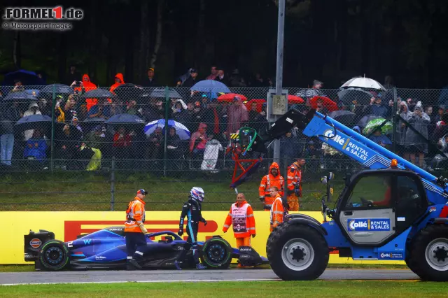 Foto zur News: Logan Sargeant (4): Das Wochenende ging mit seinem Abflug in FT1 nicht gut los, auch im Qualifying schied er später wieder in Q1 aus. Immerhin lief der Samstag besser und auch im Rennen war er nicht so weit vom Teamkollegen weg. Das reicht dann für eine 4, auch wenn ein Redakteur zur 5 gegriffen hätte.