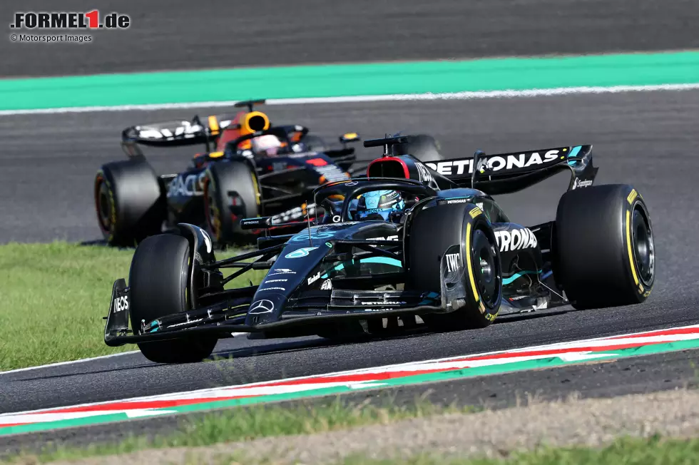 George Russell (3): Verlor ebenfalls zum ersten Mal nach der Sommerpause das Qualifyingduell gegen den Teamkollegen. Im Rennen dann auf einer anderen Strategie als Hamilton, die allerdings nicht aufging. Am Ende P7, wobei der Teamkollege zeigte, dass etwas mehr möglich gewesen wäre. Foto zur News: George Russell (3): Verlor ebenfalls zum ersten Mal nach der Sommerpause das Qualifyingduell gegen den Teamkollegen. Im Rennen dann auf einer anderen Strategie als Hamilton, die allerdings nicht aufging. Am Ende P7, wobei der Teamkollege zeigte, dass etwas mehr möglich gewesen wäre.