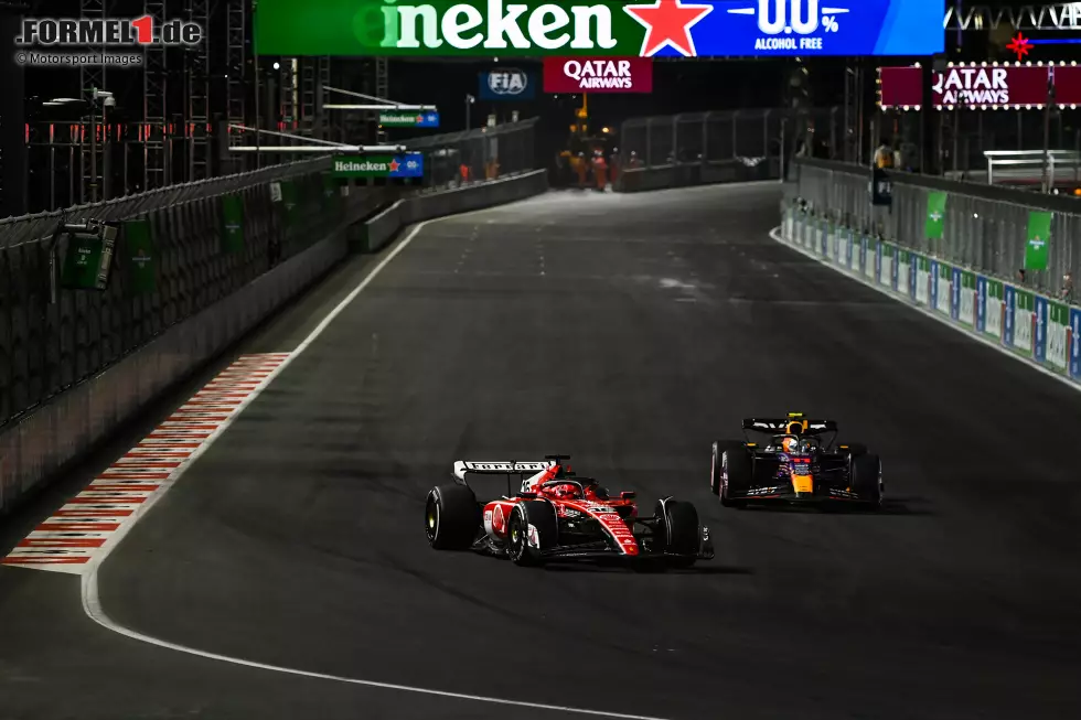 Charles Leclerc (2): Auch der offizielle Fahrer des Tages verpasst bei uns knapp die Bestnote, weil sein Start nicht gut genug war und er auch im Duell gegen Perez einmal einen Fehler machte und so die Position verlor. Kein perfektes Rennen also und damit auch keine 1. Foto zur News: Charles Leclerc (2): Auch der offizielle Fahrer des Tages verpasst bei uns knapp die Bestnote, weil sein Start nicht gut genug war und er auch im Duell gegen Perez einmal einen Fehler machte und so die Position verlor. Kein perfektes Rennen also und damit auch keine 1.