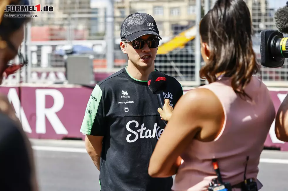 Guanyu Zhou (Redaktion: 4) - Das stimmt, aber nur dafür, dass er zur Abwechslung mal vor Bottas lag, gibt es von uns noch keine 3. Endlich mal wieder ein besseres Wochenende von ihm - aber sicher kein Durchbruch. Foto zur News: Guanyu Zhou (Redaktion: 4) - Das stimmt, aber nur dafür, dass er zur Abwechslung mal vor Bottas lag, gibt es von uns noch keine 3. Endlich mal wieder ein besseres Wochenende von ihm - aber sicher kein Durchbruch.