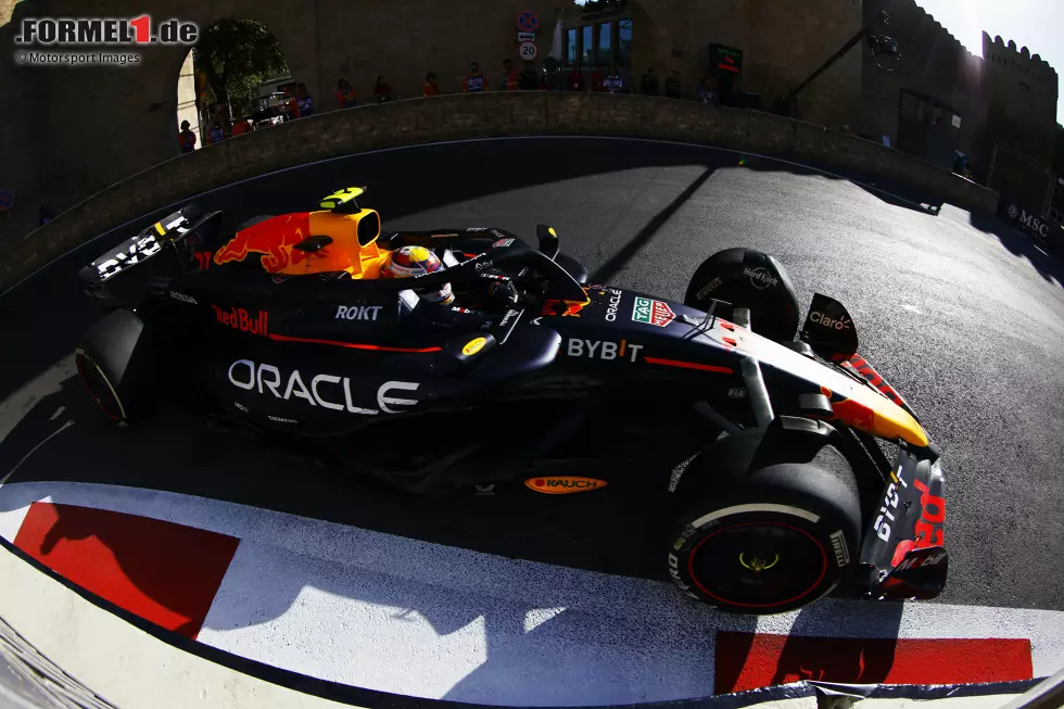 Sergio Perez (Marc Surer: 2) - "Was für ein Comeback für den fast entlassenen Mexikaner! Der Unfall war unnötig, aber im Eifer des Gefechts verständlich." Foto zur News: Sergio Perez (Marc Surer: 2) - "Was für ein Comeback für den fast entlassenen Mexikaner! Der Unfall war unnötig, aber im Eifer des Gefechts verständlich."