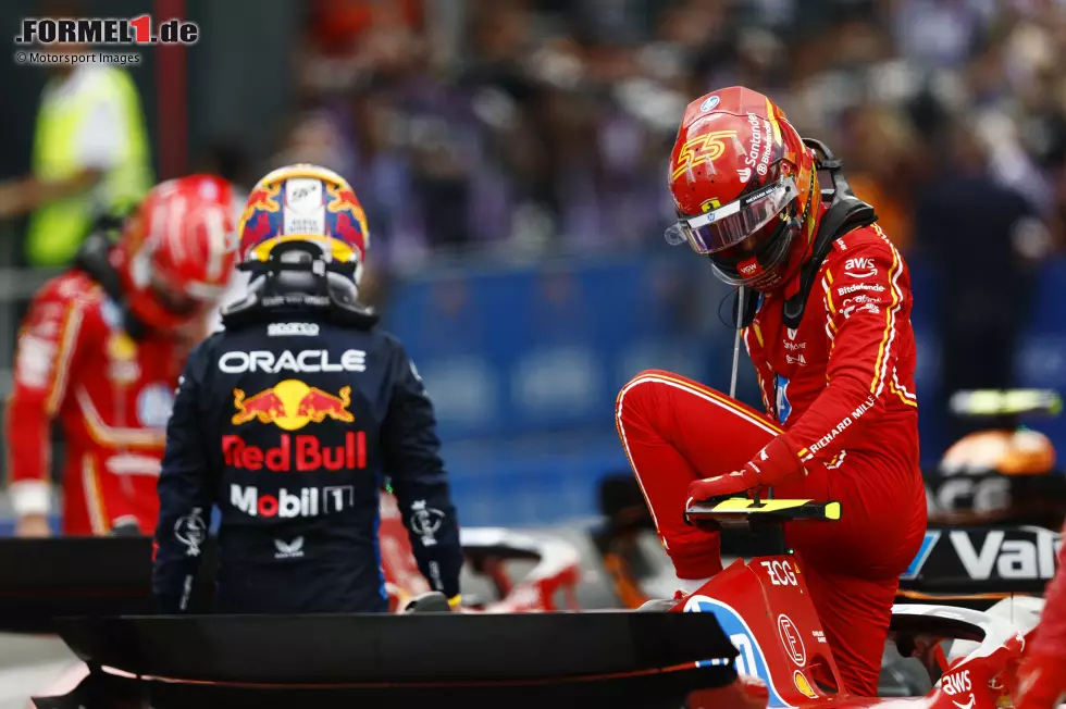 Carlos Sainz (Redaktion: 3) - In der Redaktion gehen die Meinung stark auseinander, von der 2 bis zur 4 ist alles dabei. Unterm Strich jedenfalls kein übermäßig gutes Wochenende beim Heimrennen. Zudem war Leclerc nicht happy damit, dass er ihn attackierte. Das sei anders abgesprochen gewesen. Foto zur News: Carlos Sainz (Redaktion: 3) - In der Redaktion gehen die Meinung stark auseinander, von der 2 bis zur 4 ist alles dabei. Unterm Strich jedenfalls kein übermäßig gutes Wochenende beim Heimrennen. Zudem war Leclerc nicht happy damit, dass er ihn attackierte. Das sei anders abgesprochen gewesen.