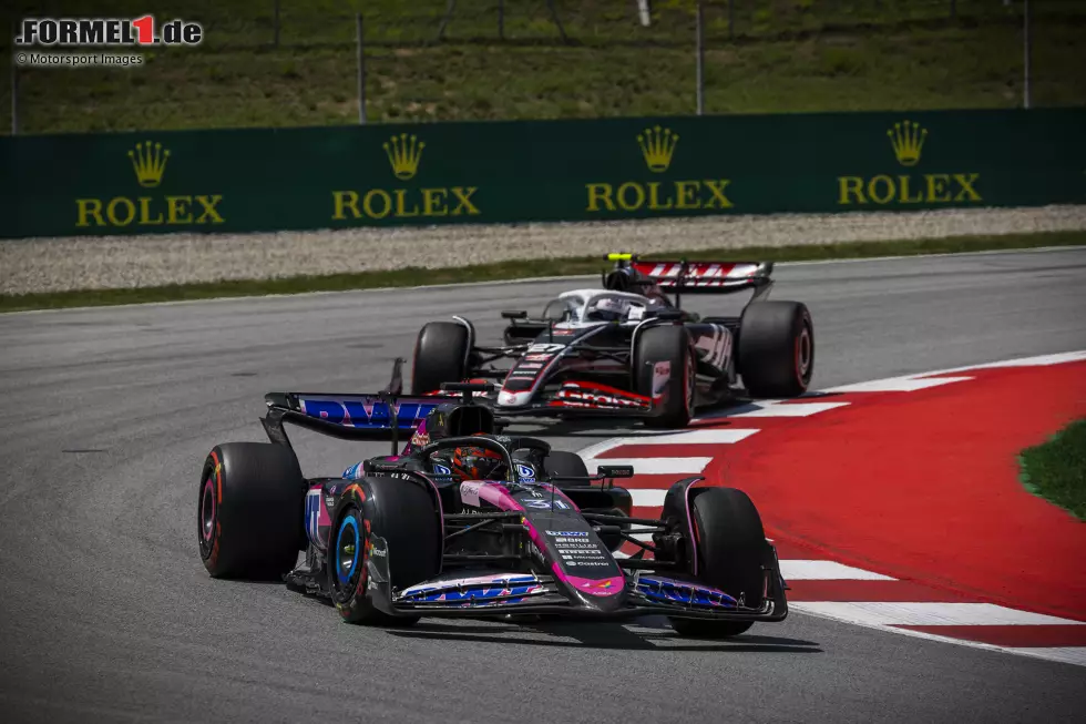 Esteban Ocon (Marc Surer: 3) - "Seit er entlassen wurde, fährt er hinter Gasly. Zufall?" Foto zur News: Esteban Ocon (Marc Surer: 3) - "Seit er entlassen wurde, fährt er hinter Gasly. Zufall?"