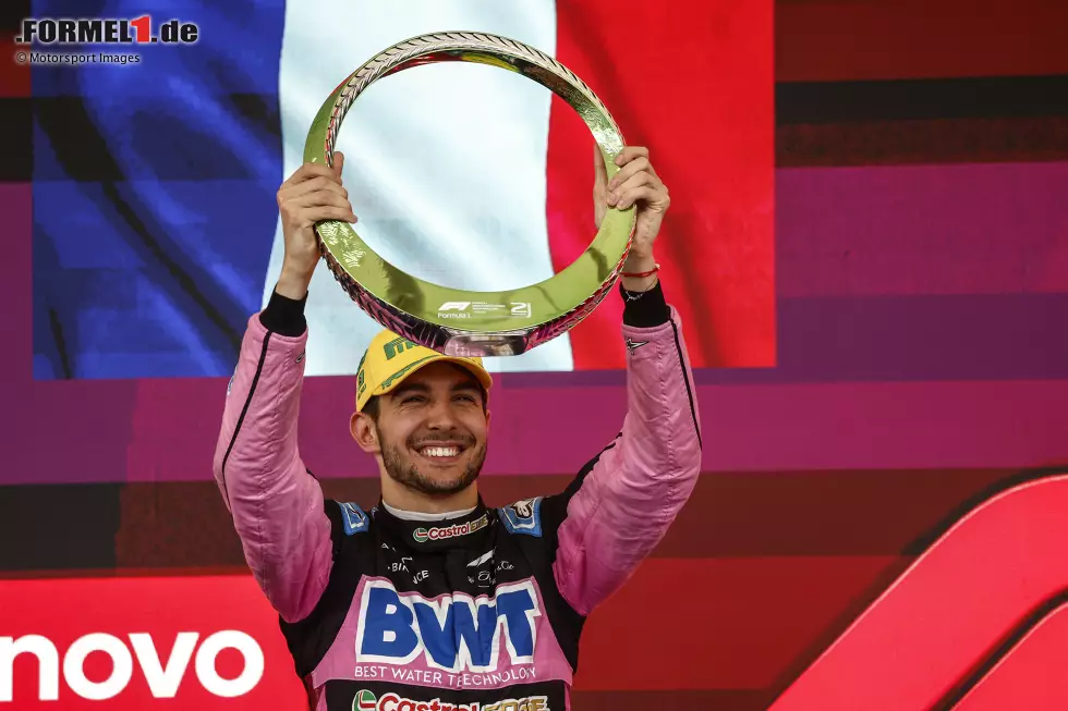 Esteban Ocon (Redaktion: 2) - Auch bei uns gab es die 1 von einem Redakteur, die Mehrheit war aber gegen die Bestnote. Ja, seine Leistung war stark am Sonntag. Allerdings wäre vielleicht sogar der Sieg möglich gewesen, denn man darf nicht vergessen, dass er vor dem letzten Restart führte. Das gibt einen kleinen Abzug. Foto zur News: Esteban Ocon (Redaktion: 2) - Auch bei uns gab es die 1 von einem Redakteur, die Mehrheit war aber gegen die Bestnote. Ja, seine Leistung war stark am Sonntag. Allerdings wäre vielleicht sogar der Sieg möglich gewesen, denn man darf nicht vergessen, dass er vor dem letzten Restart führte. Das gibt einen kleinen Abzug.
