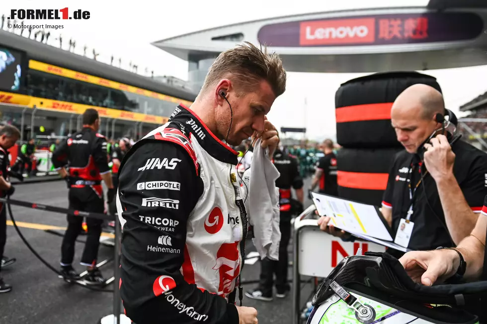 Nico Hülkenberg (Redaktion: 3) - Wir geben erneut eine schlechtere Note als unser Experte, weil der Sprint völlig in die Hose ging. Das Rennen war dann gut mit P10, wobei es ohne den Stroll-Zwischenfall wohl schwierig gewesen wäre, in die Punkte zu fahren. Von daher geht es ganz knapp an der 2 vorbei. Foto zur News: Nico Hülkenberg (Redaktion: 3) - Wir geben erneut eine schlechtere Note als unser Experte, weil der Sprint völlig in die Hose ging. Das Rennen war dann gut mit P10, wobei es ohne den Stroll-Zwischenfall wohl schwierig gewesen wäre, in die Punkte zu fahren. Von daher geht es ganz knapp an der 2 vorbei.