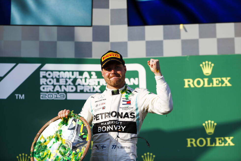 Foto zur News: 2019: Valtteri Bottas gewinnt den Australien-Grand-Prix für Mercedes und führt erstmals die Weltmeisterschaft an, dann ...