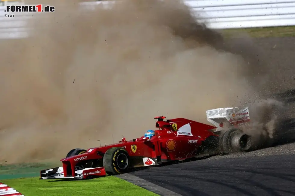 Foto zur News: 13. Fernando Alonso (Ferrari) beim Großen Preis von Japan 2012 - Grund: Unfall