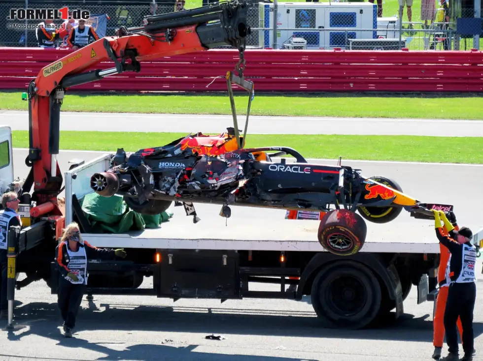 Foto zur News: 5. Max Verstappen (Red Bull) beim Großen Preis von Großbritannien 2021 - Grund: Unfall