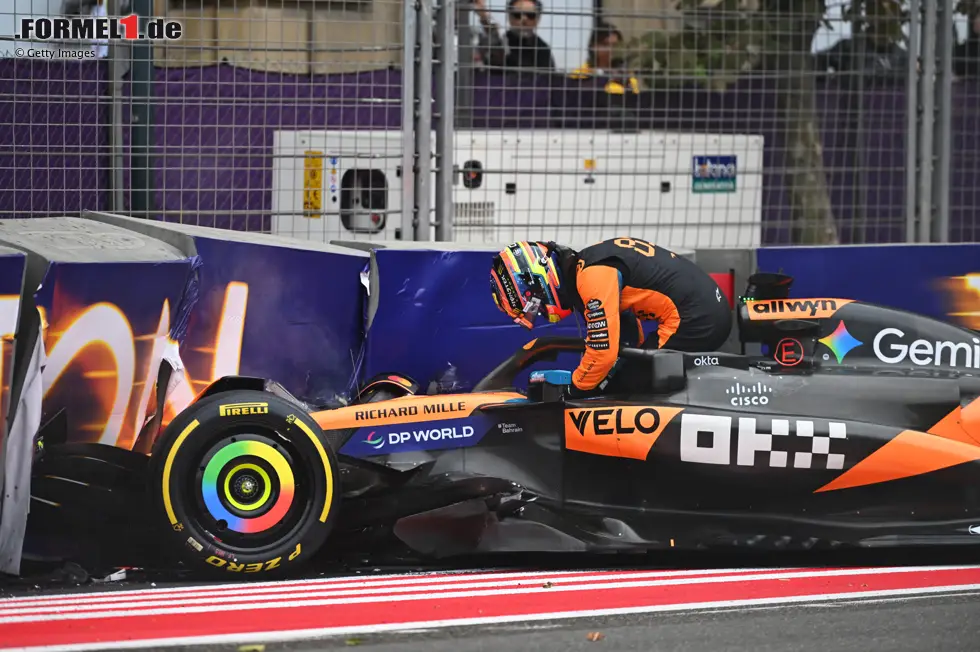 Foto zur News: 1. Oscar Piastri (McLaren) beim Großen Preis von Aserbaidschan 2025 - Grund: Unfall