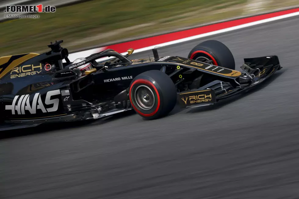 ... war Rich Energy noch Titelsponsor von Haas auf den Autos von Romain Grosjean und Kevin Magnussen. Foto zur News: ... war Rich Energy noch Titelsponsor von Haas auf den Autos von Romain Grosjean und Kevin Magnussen.