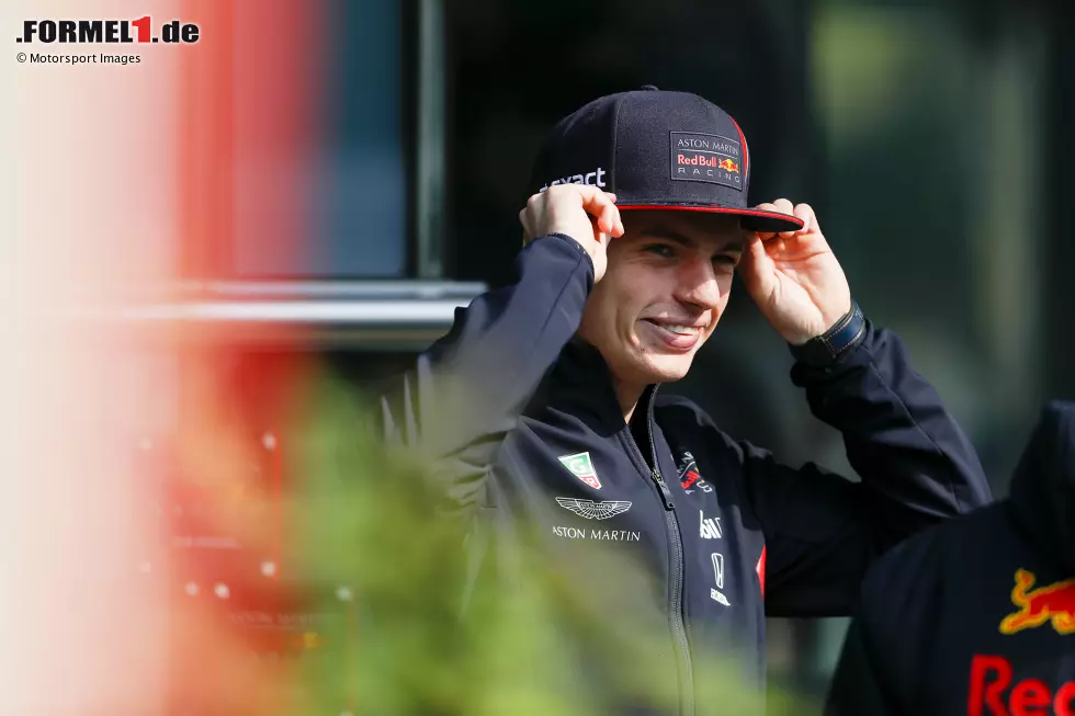 ... hatte Max Verstappen gerade mal fünf Grand-Prix-Siege vorzuweisen und war damit gerade so in die Top 50 der "ewigen Siegerliste" eingestiegen. Aktuell belegt er mit 57 Siegen den dritten Platz in dieser Liste. Foto zur News: ... hatte Max Verstappen gerade mal fünf Grand-Prix-Siege vorzuweisen und war damit gerade so in die Top 50 der "ewigen Siegerliste" eingestiegen. Aktuell belegt er mit 57 Siegen den dritten Platz in dieser Liste.