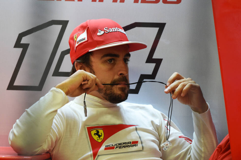 Foto zur News: ... 2014 scheitert Alonso noch zwei weitere Male als Zweiter an Vettel und bleibt in seinem letzten Ferrari-Jahr sogar komplett sieglos. Dann gibt Alonso auf und wechselt zu McLaren, das ab 2015 mit schwachen Honda-Antrieben komplett abstürzt und Alonso noch mehr frustriert.