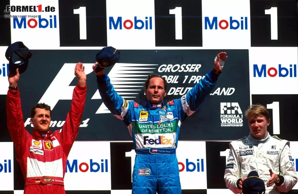 Seinen zehnten Sieg holte er ebenfalls mit Benetton, und zwar in seiner letzten Saison 1997 in Hockenheim. Erstaunlich: Zuvor hatte Berger drei Rennen aus gesundheitlichen Gründen und aufgrund des Todes seines Vaters verpasst und saß in Deutschland erstmals wieder im Auto. Foto zur News: Seinen zehnten Sieg holte er ebenfalls mit Benetton, und zwar in seiner letzten Saison 1997 in Hockenheim. Erstaunlich: Zuvor hatte Berger drei Rennen aus gesundheitlichen Gründen und aufgrund des Todes seines Vaters verpasst und saß in Deutschland erstmals wieder im Auto.