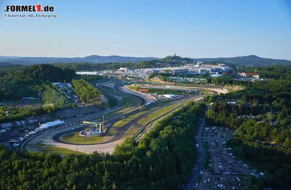 Nürburgring bei Nürburg (Deutschland): Formel 1 1951-76 (mit Ausnahmen, auf der Nordschleife) sowie 1984-85, 1995-2013 und 2020 (auf dem Grand-Prix-Kurs) Foto zur News: Nürburgring bei Nürburg (Deutschland): Formel 1 1951-76 (mit Ausnahmen, auf der Nordschleife) sowie 1984-85, 1995-2013 und 2020 (auf dem Grand-Prix-Kurs)
