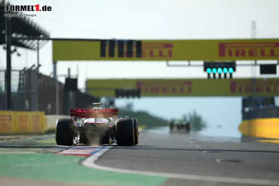 14. Budapest, Ungarn (3. August 2025) - Auch der Hungaroring ist bereits seit 1986 dabei und damit fast nicht mehr wegzudenken. Der kurvenreiche und flüssige Kurs lässt den Fahrern kaum Zeit zum Durchatmen, besitzt dafür aber auch nur eine echte Überholstelle. Achtung: Es könnte sehr heiß werden! Foto zur News: 14. Budapest, Ungarn (3. August 2025) - Auch der Hungaroring ist bereits seit 1986 dabei und damit fast nicht mehr wegzudenken. Der kurvenreiche und flüssige Kurs lässt den Fahrern kaum Zeit zum Durchatmen, besitzt dafür aber auch nur eine echte Überholstelle. Achtung: Es könnte sehr heiß werden!