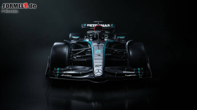 Visualmente, el color plateado se nota inmediatamente en el W15: el nuevo coche de carreras de Hamilton y Russell está disponible al menos parcialmente para la temporada 2024 "Flecha de Plata", al menos en esta opinión.  Si giras...