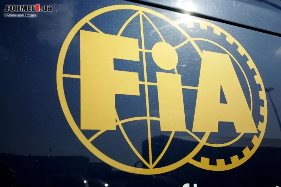 Foto zur News: Höhere Kosten: Der Automobil-Weltverband (FIA) lässt die Einschreibegebühren ansteigen. Pro Team werden über 600.000 Euro fällig - plus gut 6.000 Euro pro WM-Punkt aus der Saison 2023. Im Jahr davor waren es noch 566.000 plus jeweils 5.600 Euro pro Punkt.