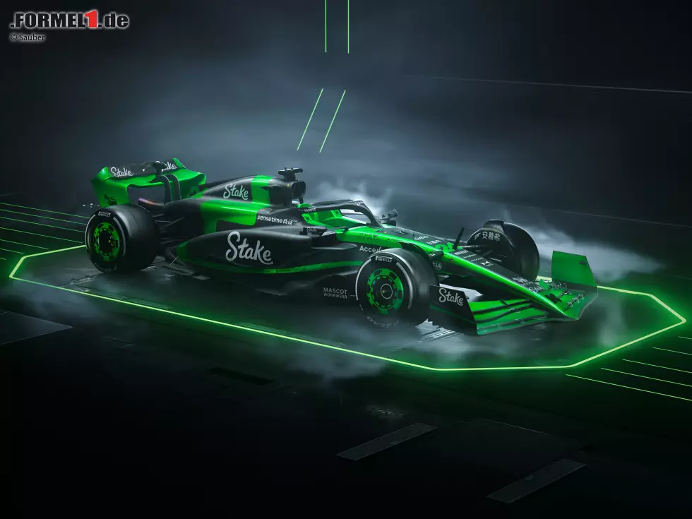 Stake: Doch Sauber legte im selben Jahr noch einen drauf und nannte sein Team Stake F1 Team Kick Sauber. Nicht nur, dass viele über die ungünstige Stellung "Kick Sauber" lachten, der Rennstall brachte sich damit auch in einige rechtliche Probleme. Foto zur News: Stake: Doch Sauber legte im selben Jahr noch einen drauf und nannte sein Team Stake F1 Team Kick Sauber. Nicht nur, dass viele über die ungünstige Stellung "Kick Sauber" lachten, der Rennstall brachte sich damit auch in einige rechtliche Probleme.