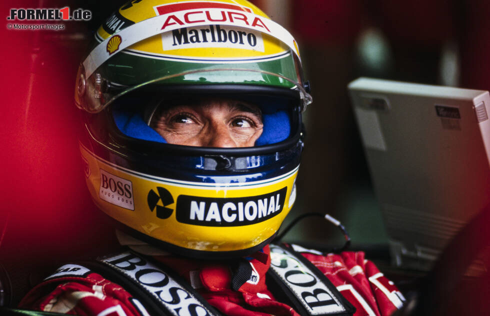 Foto zur News: Helmut Marko (Sportchef Red Bull): &quot;Der gelbe Helm von Senna - das ist ein Bild, das ich immer abrufen kann, wenn ich meine Augen schließe. Er hat in jedem Rennen einen ungeheuren Einsatz gebracht und über die Jahre ein unglaubliches Charisma entwickelt. Und entweder man hat Charisma oder man hat es nicht.&quot;