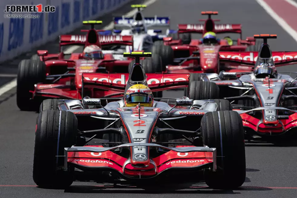 2007: McLaren wird schuldig gesprochen in der "Spygate"-Affäre, weil sich Mitarbeiter Zugang zu Ferrari-Know-how verschafft hatten. Das Team wird aus der WM 2007 ausgeschlossen und muss zusätzlich 100 Millionen US-Dollar Strafe zahlen. Foto zur News: 2007: McLaren wird schuldig gesprochen in der "Spygate"-Affäre, weil sich Mitarbeiter Zugang zu Ferrari-Know-how verschafft hatten. Das Team wird aus der WM 2007 ausgeschlossen und muss zusätzlich 100 Millionen US-Dollar Strafe zahlen.