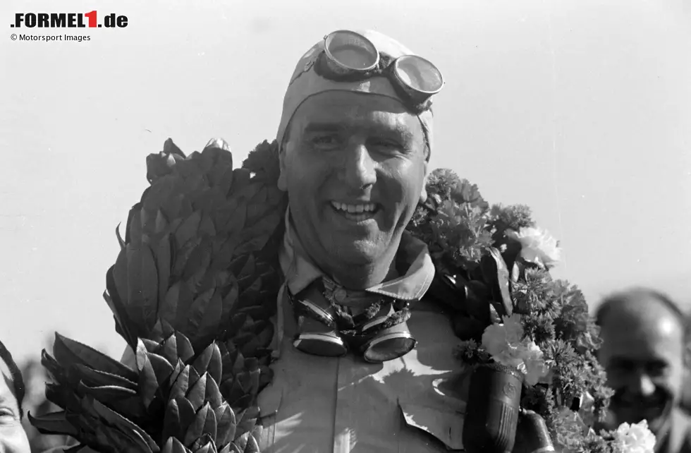 Die erste Formel-1-Saison 1950 wurde von zwei Männern dominiert: Giuseppe Farina und Juan Manuel Fangio, die beide für Alfa Romeo fuhren. Abgesehen vom Indy500, bei dem die Formel-1-Elite abwesend war, gewannen die beiden Teamkollegen jedes einzelne Rennen - und weil es die erste Saison war natürlich auch zum ersten Mal. Foto zur News: Die erste Formel-1-Saison 1950 wurde von zwei Männern dominiert: Giuseppe Farina und Juan Manuel Fangio, die beide für Alfa Romeo fuhren. Abgesehen vom Indy500, bei dem die Formel-1-Elite abwesend war, gewannen die beiden Teamkollegen jedes einzelne Rennen - und weil es die erste Saison war natürlich auch zum ersten Mal.