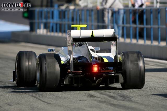 Foto zur News: Brawn, Toyota und Williams entdecken ein Schlupfloch im Formel-1-Reglement 2009 und entwickeln unabhängig voneinander den sogenannten Doppeldiffusor, der für deutlich mehr Abtrieb auf der Hinterachse sorgt. Natürlich ...