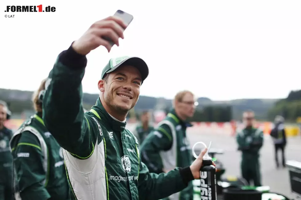 Im umgekehrten Fall gibt es drei Piloten, die lediglich einen Grand-Prix-Start seit 2014 vorzuweisen haben: Andre Lotterer (Belgien 2014 für Caterham), Paul di Resta (Ungarn 2017 für Williams) und Jack Aitken (Sachir 2020 für Williams). Foto zur News: Im umgekehrten Fall gibt es drei Piloten, die lediglich einen Grand-Prix-Start seit 2014 vorzuweisen haben: Andre Lotterer (Belgien 2014 für Caterham), Paul di Resta (Ungarn 2017 für Williams) und Jack Aitken (Sachir 2020 für Williams).