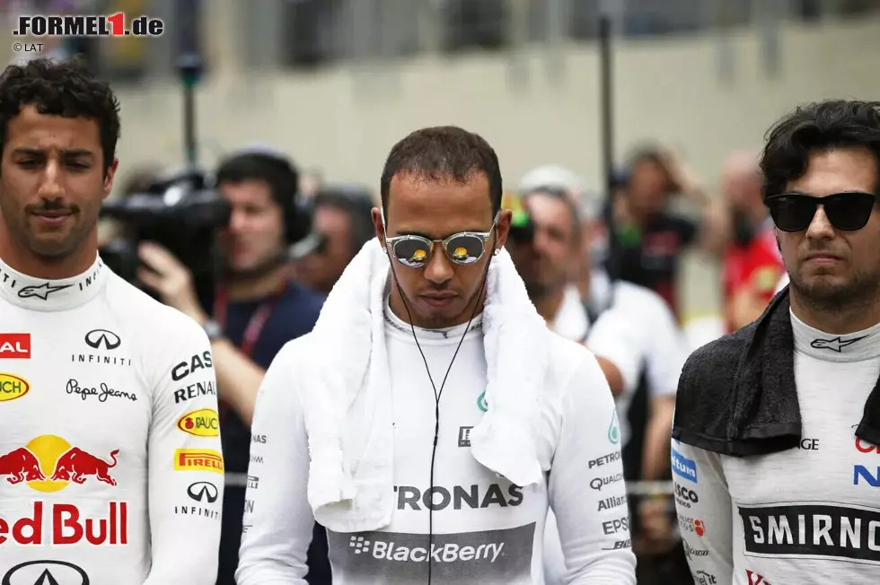 Bottas musste den Saisonauftakt 2015 in Australien verletzt auslassen, Hamilton verpasste ein Rennen in Bahrain 2020 wegen einer Corona-Erkrankung. Neben den beiden gingen nur Sergio Perez und Daniel Ricciardo seit 2014 in jeder Saison bei mindestens einem Rennen an den Start. Foto zur News: Bottas musste den Saisonauftakt 2015 in Australien verletzt auslassen, Hamilton verpasste ein Rennen in Bahrain 2020 wegen einer Corona-Erkrankung. Neben den beiden gingen nur Sergio Perez und Daniel Ricciardo seit 2014 in jeder Saison bei mindestens einem Rennen an den Start.