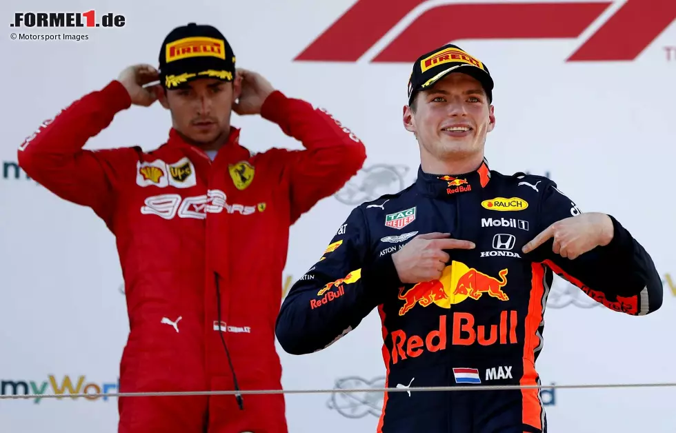 Die Japaner starteten 2015 nämlich erst mit einem Jahr Verspätung in die neue Formel-1-Ära und holten bis 2019 überhaupt keinen Sieg! Inzwischen hat man dank der Partnerschaft mit Red Bull aber mehr Erfolge als Ferrari (22) und Renault (13) zusammen auf dem Konto. Foto zur News: Die Japaner starteten 2015 nämlich erst mit einem Jahr Verspätung in die neue Formel-1-Ära und holten bis 2019 überhaupt keinen Sieg! Inzwischen hat man dank der Partnerschaft mit Red Bull aber mehr Erfolge als Ferrari (22) und Renault (13) zusammen auf dem Konto.