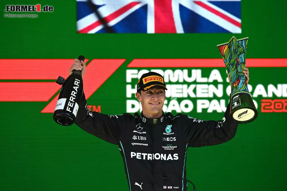 Mit 82 Siegen ist Großbritannien zudem die erfolgreichste Nation der Hybridära. Satte 81 davon gehen auf das Konto von Hamilton, einmal siegte Teamkollege Russell. Dahinter brachte Max Verstappen die Niederlande im Alleingang mit 54 Siegen auf Rang zwei, Deutschland folgt mit 34 Siegen auf Platz drei (20 für Rosberg, 14 für Vettel). Foto zur News: Mit 82 Siegen ist Großbritannien zudem die erfolgreichste Nation der Hybridära. Satte 81 davon gehen auf das Konto von Hamilton, einmal siegte Teamkollege Russell. Dahinter brachte Max Verstappen die Niederlande im Alleingang mit 54 Siegen auf Rang zwei, Deutschland folgt mit 34 Siegen auf Platz drei (20 für Rosberg, 14 für Vettel).