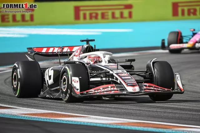 Foto zur News: Kevin Magnussen (Marc Surer: 6) - "Er versucht sich als Teamplayer aufzuspielen, weil er nicht schnell genug ist. Brauchen wir solche Fahrer in der Formel 1?"