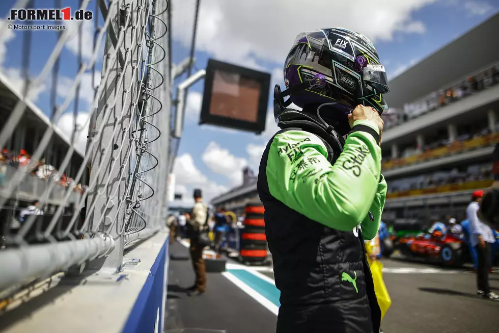 Guanyu Zhou (Redaktion: 4) - Wir sehen den Chinesen etwas schlechter als unser Experte. Lag in Sprint und Rennen in der Tat vor Bottas, aber das alleine reicht uns nicht für eine 3. Dazu der letzte Platz im Qualifying. Unterm Strich bleibt Sauber neben Williams das einzige noch punktlose Team in dieser Saison. Foto zur News: Guanyu Zhou (Redaktion: 4) - Wir sehen den Chinesen etwas schlechter als unser Experte. Lag in Sprint und Rennen in der Tat vor Bottas, aber das alleine reicht uns nicht für eine 3. Dazu der letzte Platz im Qualifying. Unterm Strich bleibt Sauber neben Williams das einzige noch punktlose Team in dieser Saison.