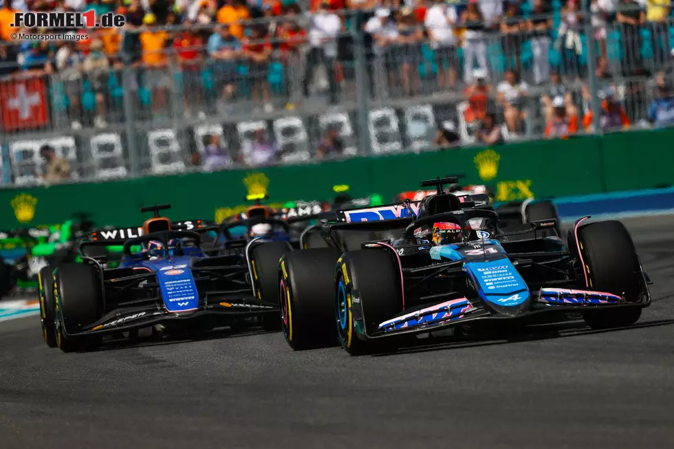 Esteban Ocon (Marc Surer: 3) - "Ein dummer Crash an der Box mit Leclerc. Wenn man ins Hinterrad fährt, ist ja das ganze Auto vor dir! Ist mir ein Rätsel, wie sowas passieren kann." Foto zur News: Esteban Ocon (Marc Surer: 3) - "Ein dummer Crash an der Box mit Leclerc. Wenn man ins Hinterrad fährt, ist ja das ganze Auto vor dir! Ist mir ein Rätsel, wie sowas passieren kann."